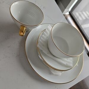 H&M Ceramic White and Gold Dinnerware Set of 5